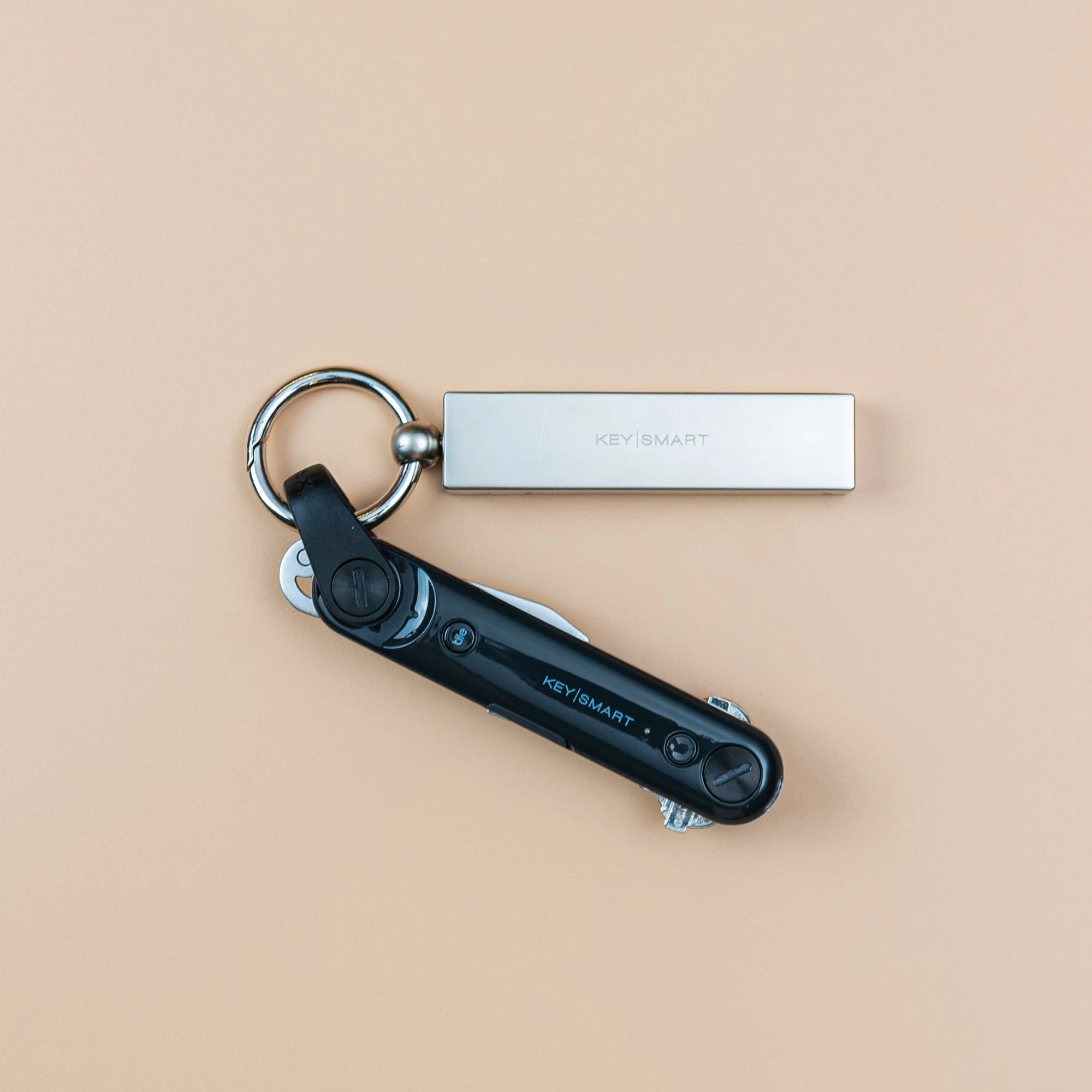 BagHang+|Keychain Bag Hook | Phone stand | nano-suction Technology - Image 12
